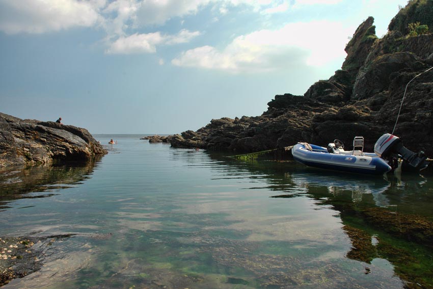 Prussia Cove snorkelling, Cornwall