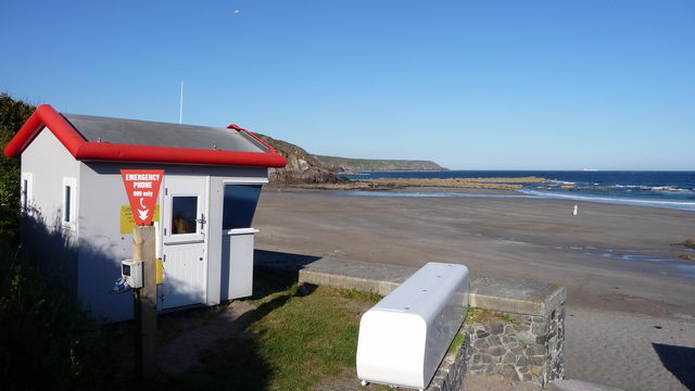 Kennack Sands Beach - Cornwall