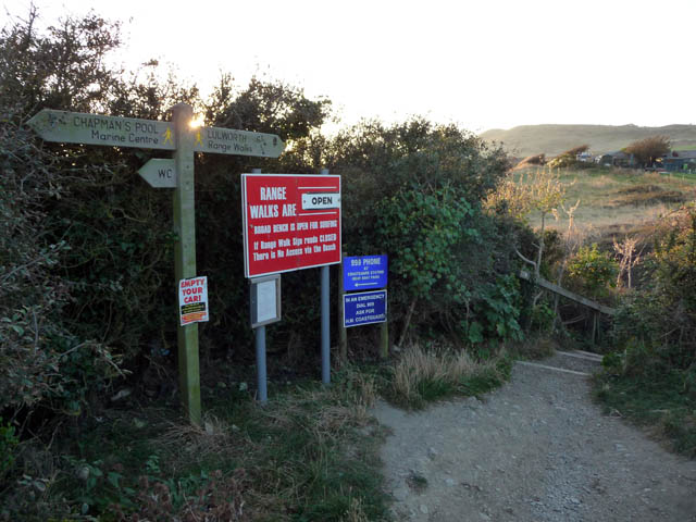 Kimmeridge Bay photos | UK Beach Guide