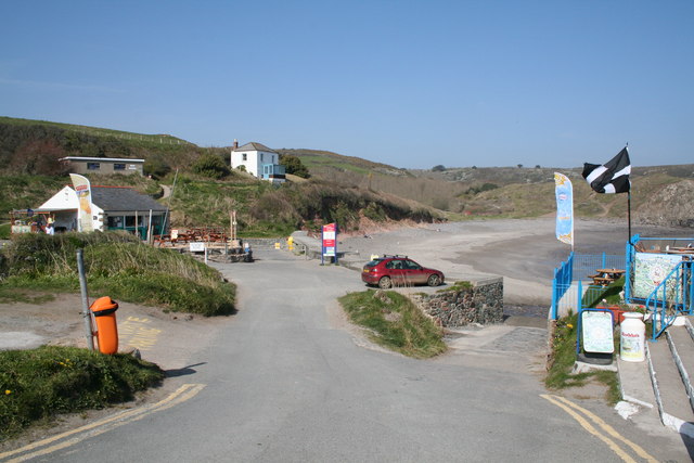 Kennack Sands Beach - Cornwall