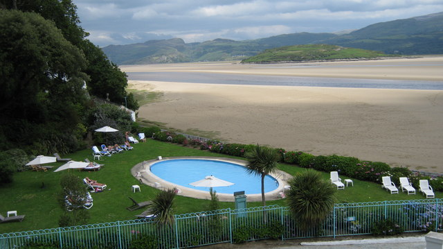 Portmeirion Beach - Gwynedd