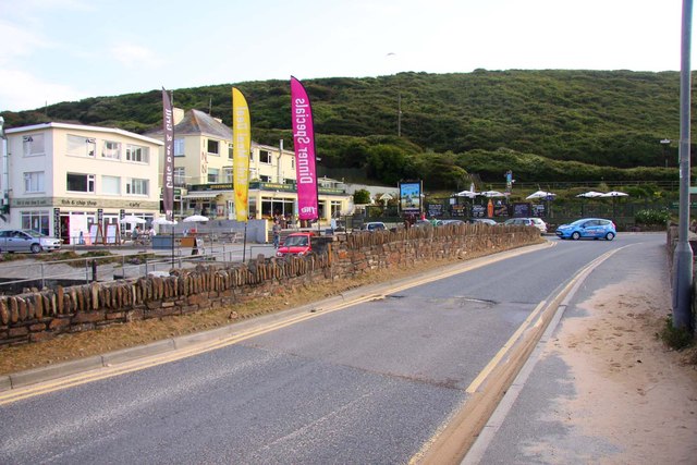 Mawgan Porth Beach - Cornwall