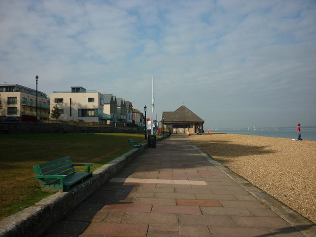 Cowes Beach - Isle of Wight