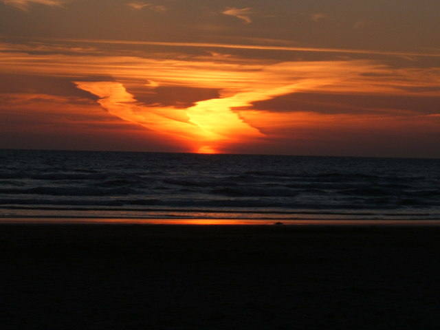 Mawgan Porth Beach - Cornwall