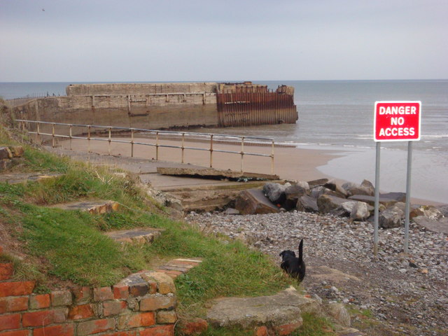 Cattersty Sands Beach (Skinningrove) - Yorkshire