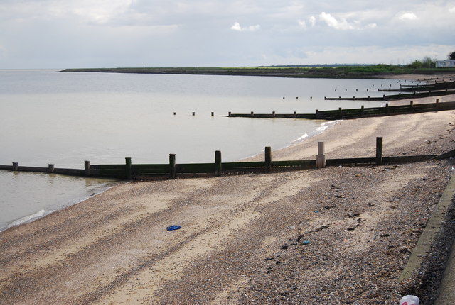 Allhallows Beach | Kent | UK Beach Guide