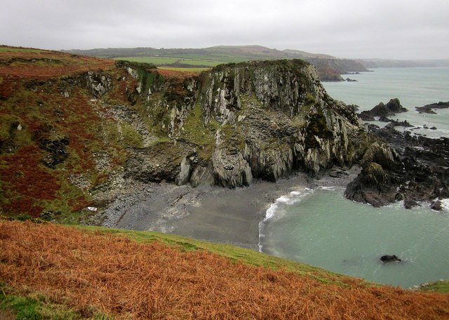 Pwll Gwylog Beach - Pembrokeshire