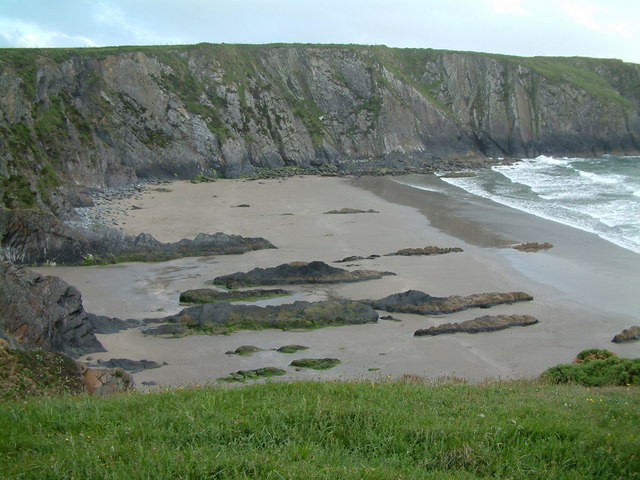 Traeth Llyn Beach - Pembrokeshire